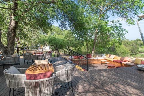 Lodge Kruger Shalati - The Train On The Bridge