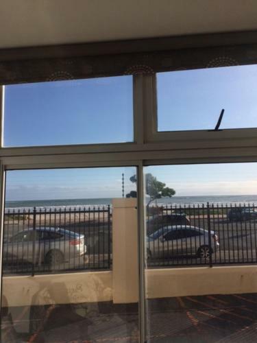 Romilly Beach Apartment