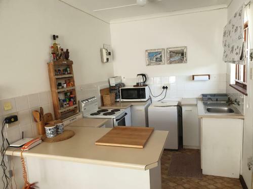 The Summer Place - Arniston Waenhuiskrans