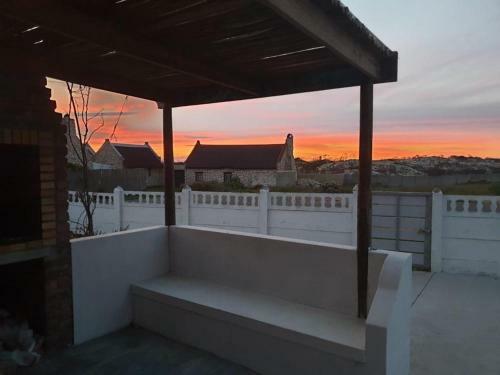 The Summer Place - Arniston Waenhuiskrans