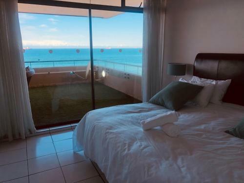 Sands Umdloti Luxury Beach Front Apartment