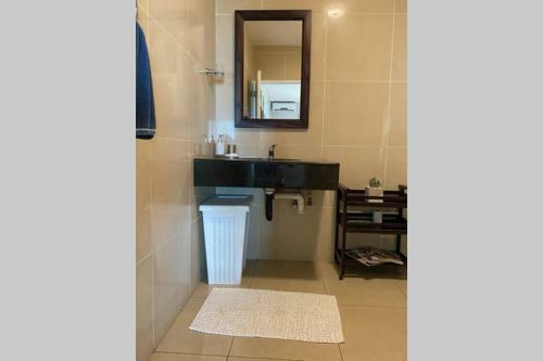 32 Lazy Lizard - Beautiful Sea Viewing Apartment