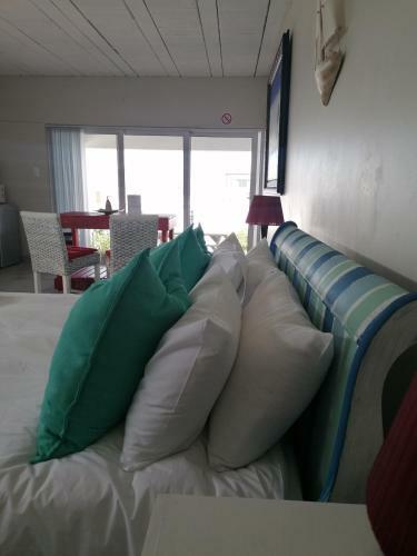 Apartamento Nautilus Yzerfontein Self Catering Accommodation On Ground Level