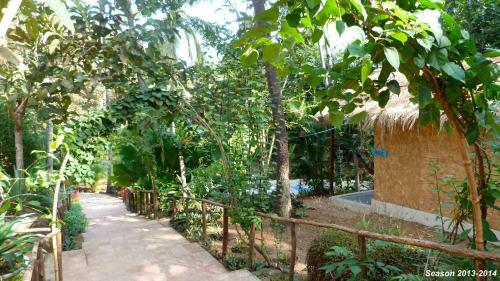 Hostal Secret Garden Resort