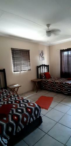 Roos Getaway Apartments # 5