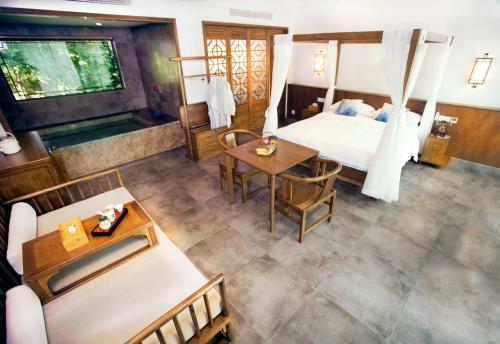 Hostal ????????