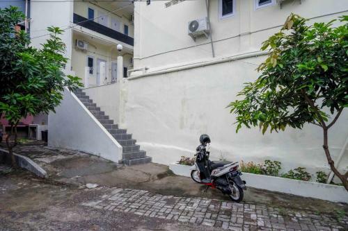 Hotel Tentrem Syariah Guesthouse Redpartner