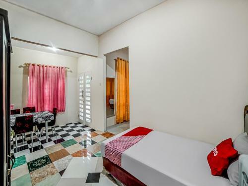Hotel Oyo 90980 Al Karim Syariah