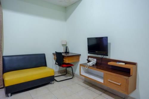 Hostal Pineapple Mansion Solo Redpartner