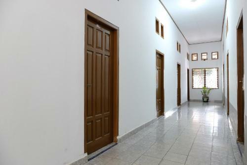 Hotel Spot On 2766 Kezia Kost
