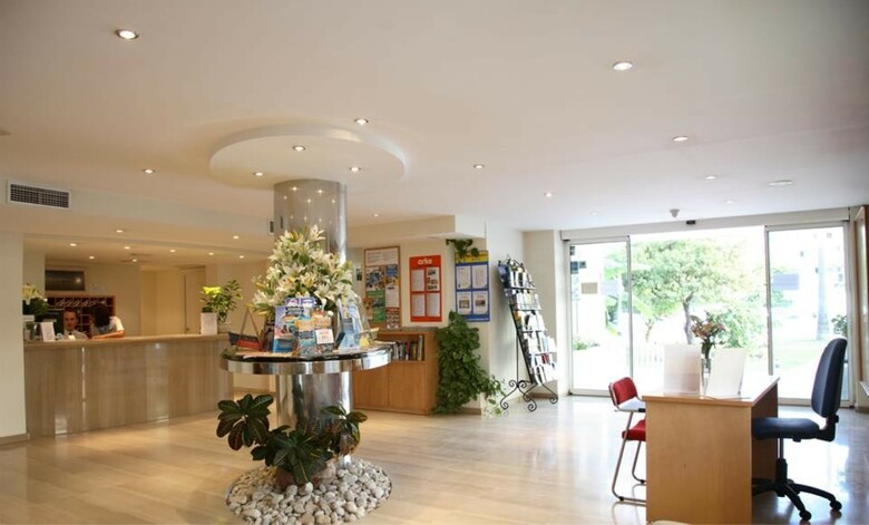 Aparthotel Puerto Azul