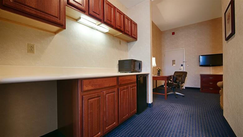 Hotel Best Western Plus Lawnfield Inn And Suites