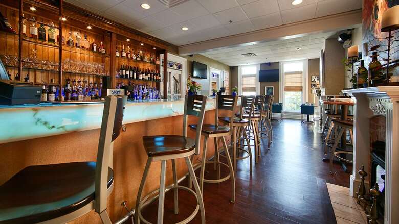 Hotel Best Western Plus Lawnfield Inn And Suites
