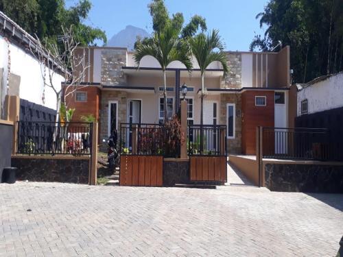 Villa Fortuna Homestay 8
