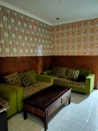 Villa Rendra Batu Permai