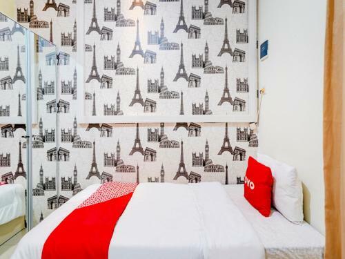 Hotel Oyo 90606 Glass House Citraland