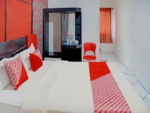 Oyo 90386 Hotel Mangga Dua Makassar