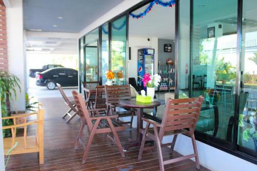 Plus Hotel