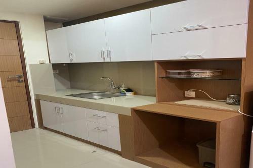 Vida View Apartment By Mitra Vida View