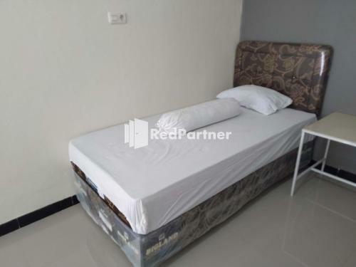 Hotel Boarding House Syariah Mm Bone Redpartner