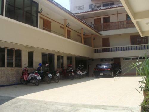Navy Home Hotel ??????????????