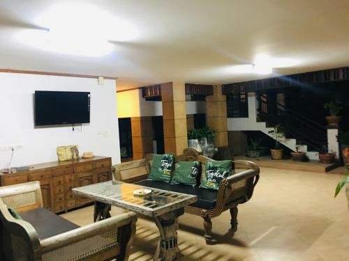 Pool Villa Klang Na Mae Rim