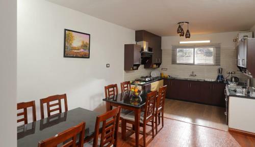 Bed & Breakfast Kodai Cozy Inn