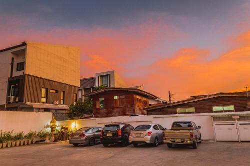 Malizon Hotel And Residences