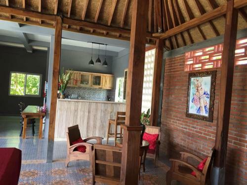 Hostal Kayu Tua Villa