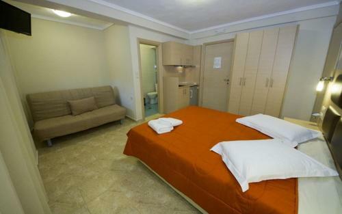 Gaia Studios & Apartments