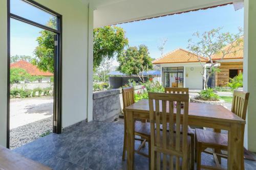 Manik Homestay