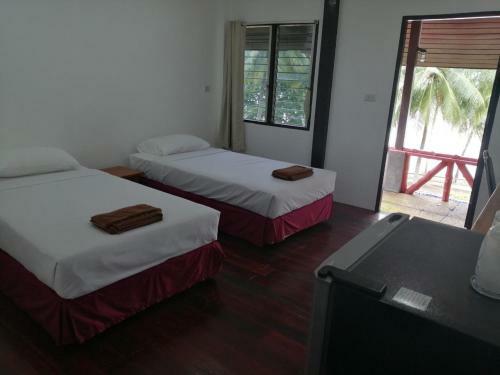 Hotel Jansom Beach Resort