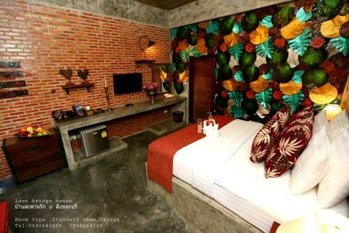 Hotel Love Bridge House ????????????