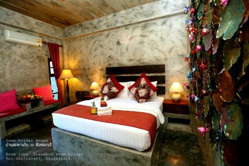 Hotel Love Bridge House ????????????