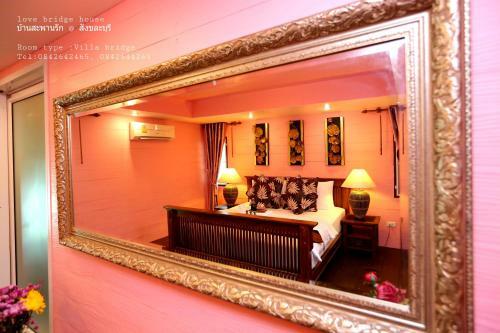 Hotel Love Bridge House ????????????