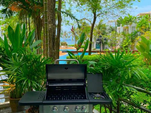 Front Samet Beach House With Swimming Pool