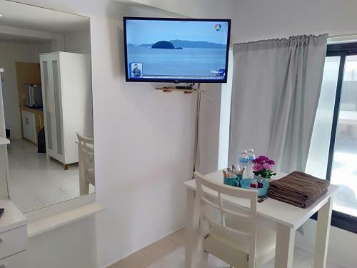 Amy's Beach Apartments