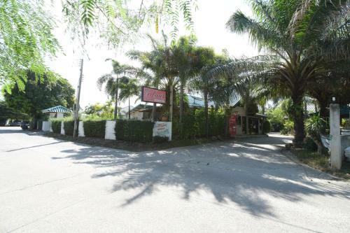 Hotel Vaccinated Staff - Oyo 522 Waaina Resort