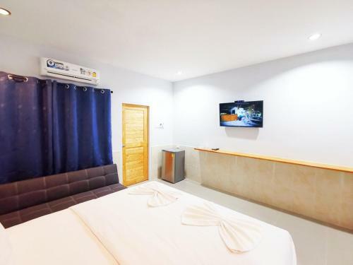 Hotel ???????? ????? ?????? ??????? ( Little Hill Sattahip Resort )