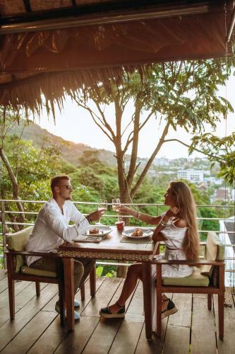 Hotel Santosa Detox Retreat