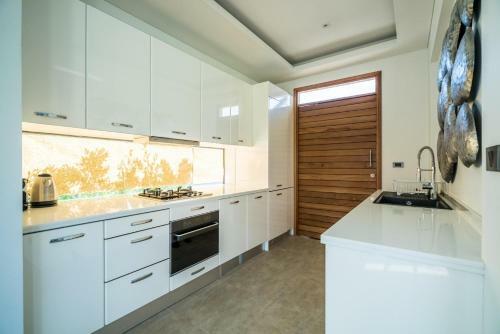 Cocoon Villa - Peaceful Private Pool Villa In North Phuket