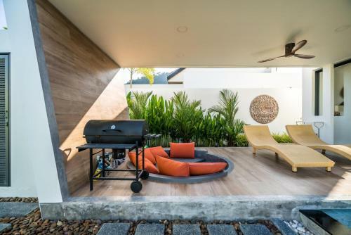 Cocoon Villa - Peaceful Private Pool Villa In North Phuket