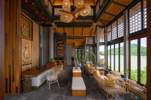 Hotel Sinae Phuket - Sha Extra Plus