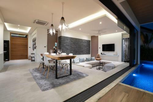 La Belle Pool Villa Phuket - Tropical Modern Living