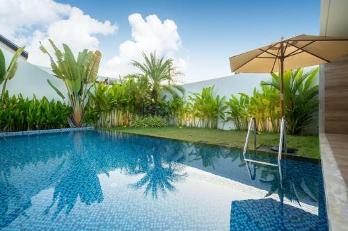 La Belle Pool Villa Phuket - Tropical Modern Living