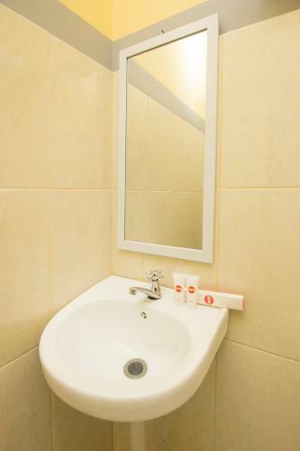 Hotel Oyo 952 Annisa Syariah Residence