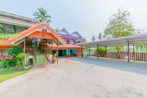 Hotel Oyo 712 Baandin Resort