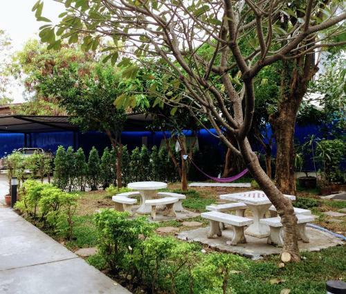 Hotel The Resto