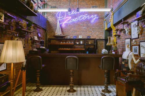 Dream Factory Hotel