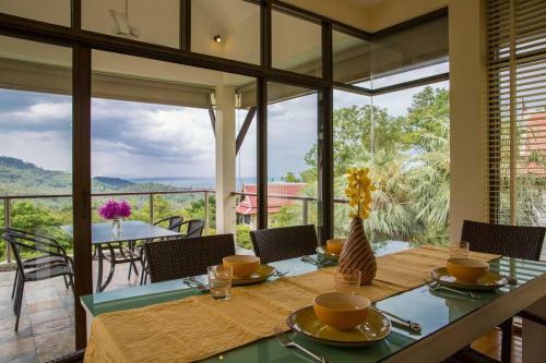 Relaxing Villa, Amazing View To Angthon Marine Park